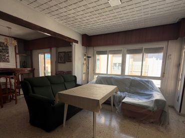 Flat with balcony for sale in Calle Maestra
