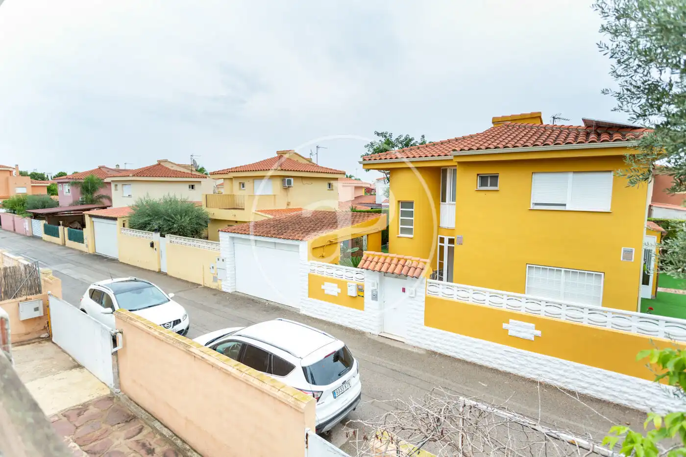 Vista exterior de Casa o xalet en venda en Riba-roja de Túria amb Calefacció, Jardí privat i Terrassa