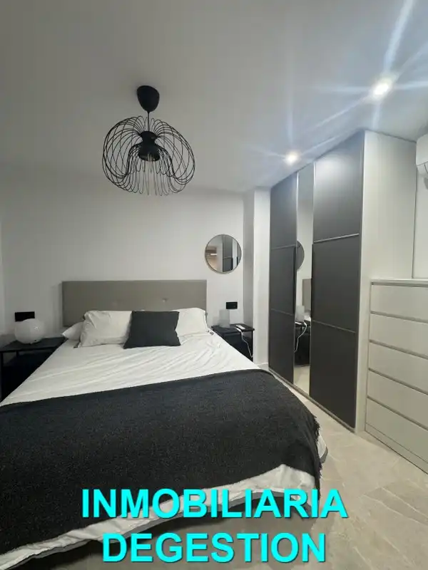 Habitación de Piso de alquiler en Linares con Aire acondicionado, Calefacción y Amueblado