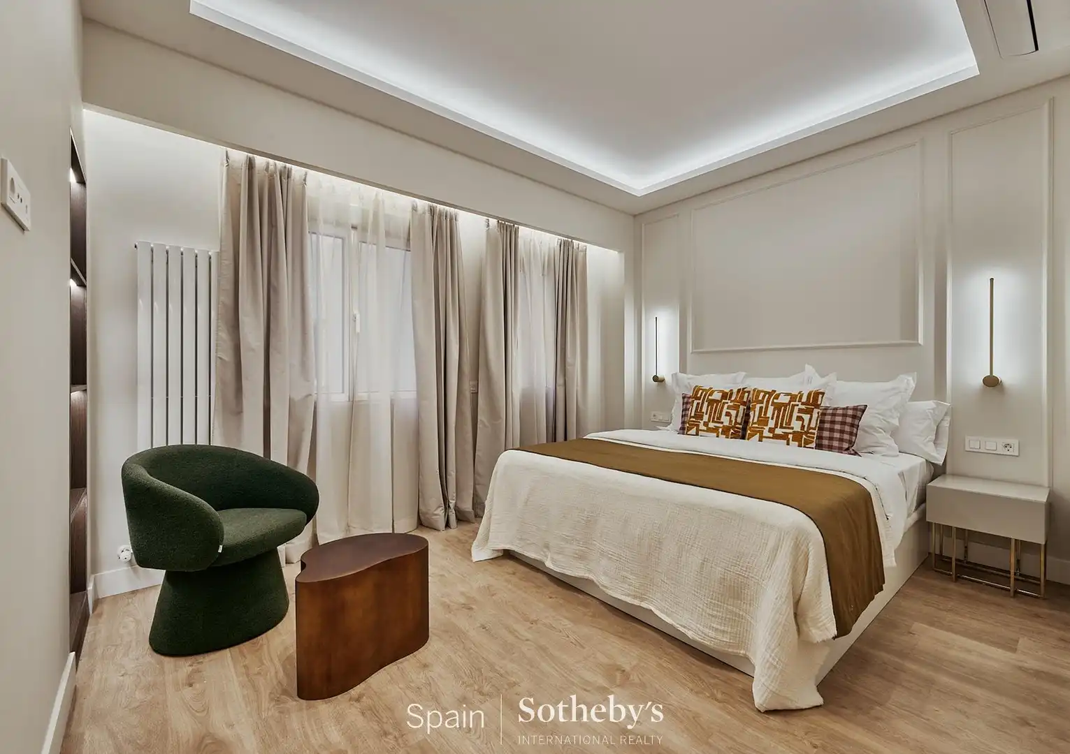 Dormitori de Apartament en venda en Madrid amb Aire condicionat, Calefacció i Terrassa