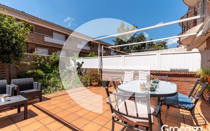 Jardí de Casa adosada en venda en Sant Feliu de Llobregat amb Aire condicionat, Calefacció i Jardí privat