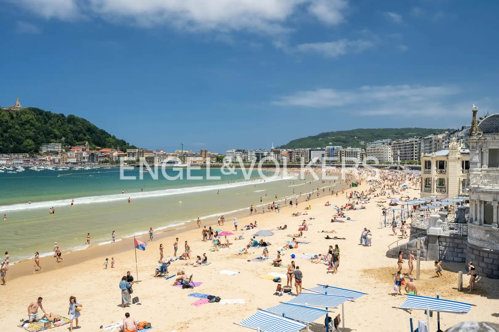 Vista exterior de Piso en venta en Donostia - San Sebastián  con Calefacción, Parquet y Terraza