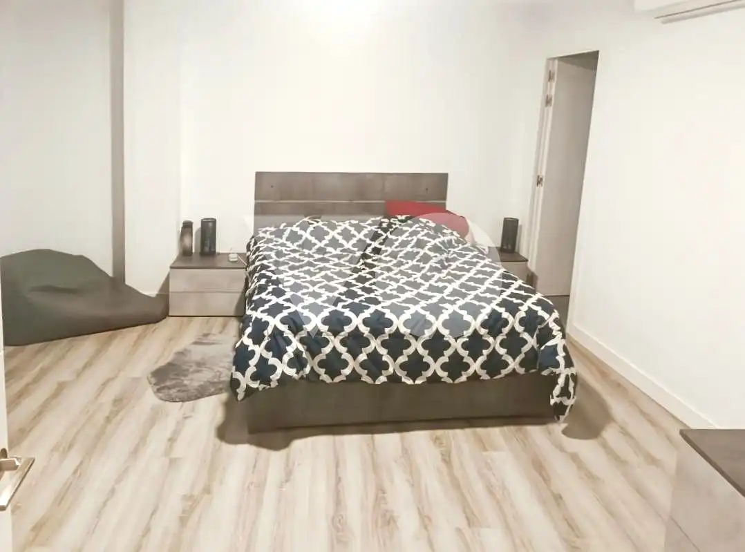 Habitación de Planta baja en venta en Madrid con Aire acondicionado, Calefacción y Trastero