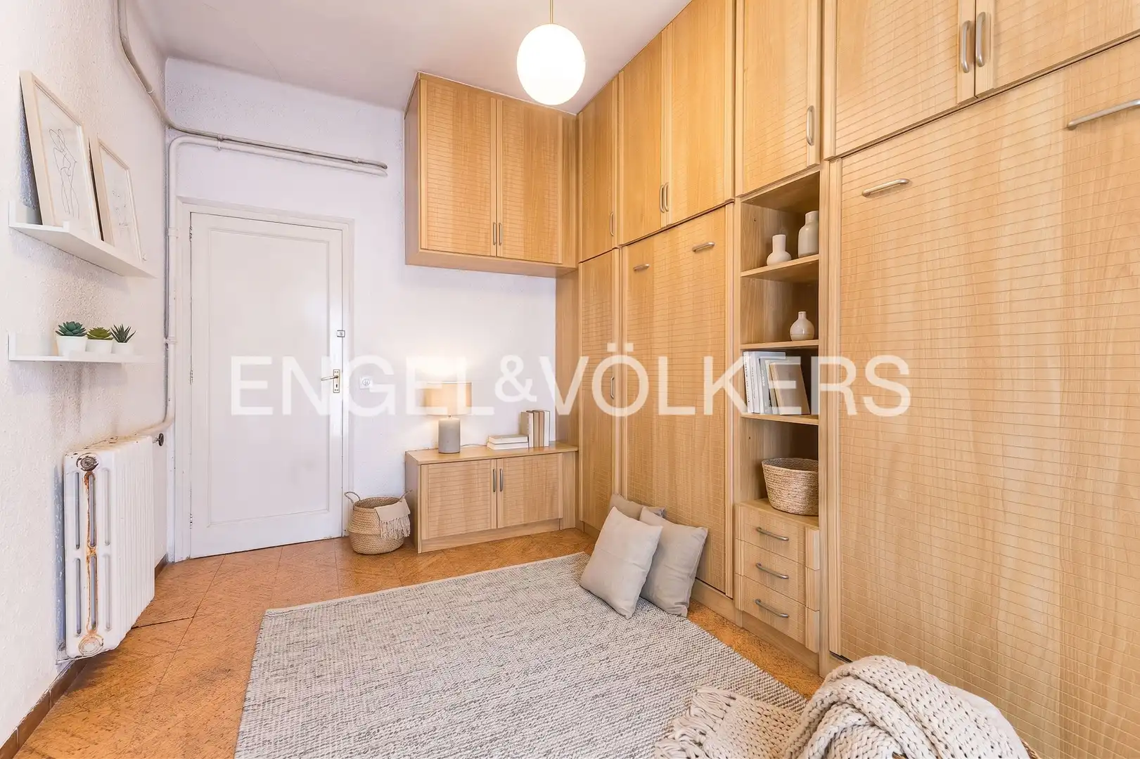 Wohnzimmer von Wohnung zum Verkauf in Barcelona mit Klimaanlage, Heizung und Terrasse