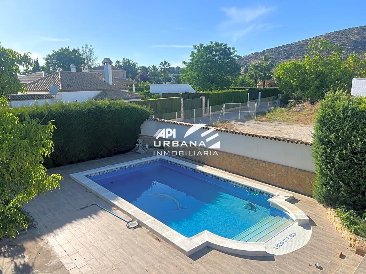 Piscina de Casa o xalet en venda en Lucena amb Aire condicionat, Jardí privat i Terrassa