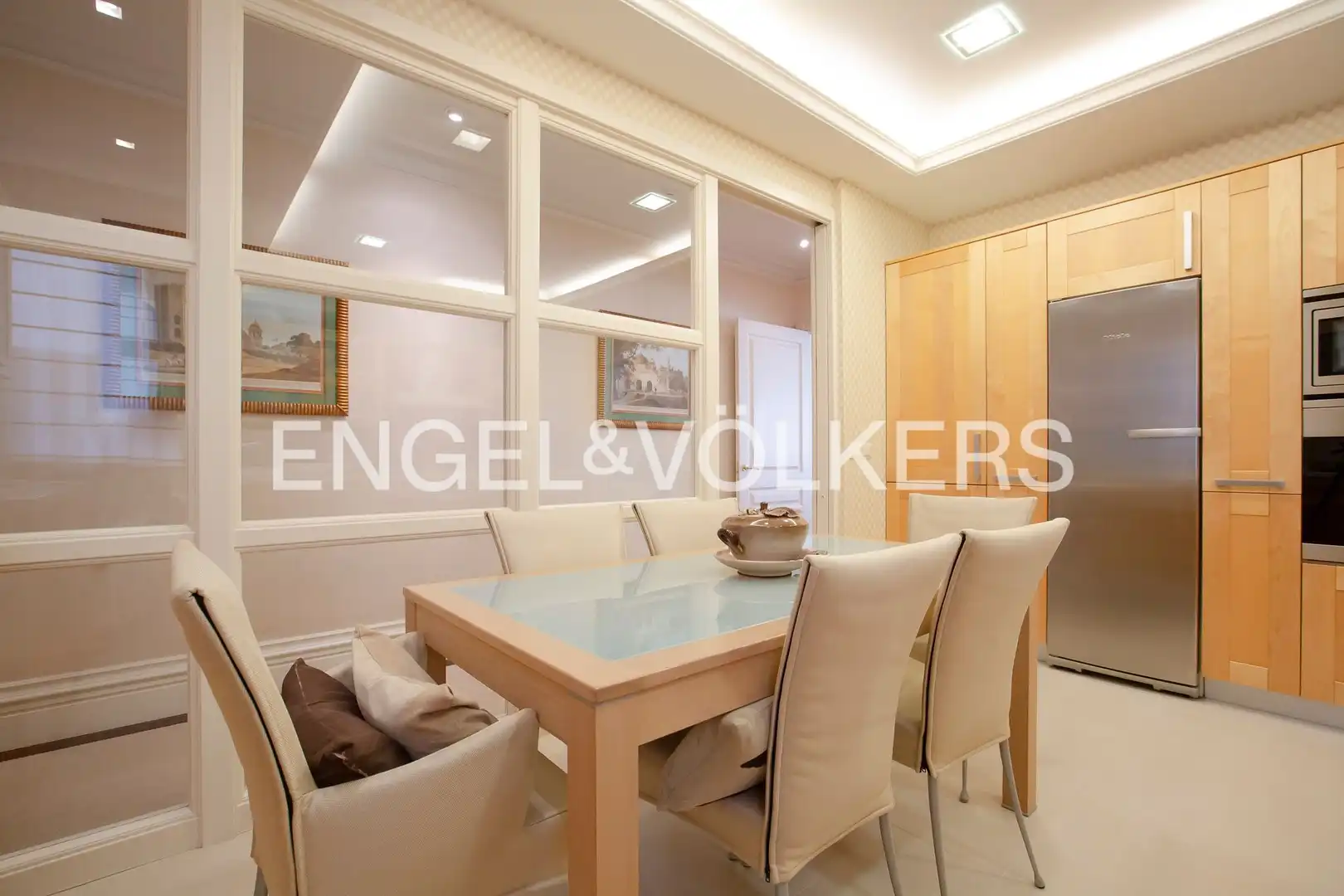 Comedor de Piso en venta en Bilbao  con Aire acondicionado, Calefacción y Parquet