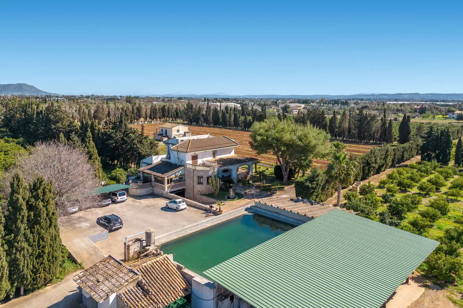 Vista exterior de Finca rústica en venda en Lloseta amb Aire condicionat, Calefacció i Parquet
