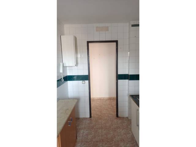 Piso en Venta en Calle Campotejar en Orcasur - 12 de Octubre