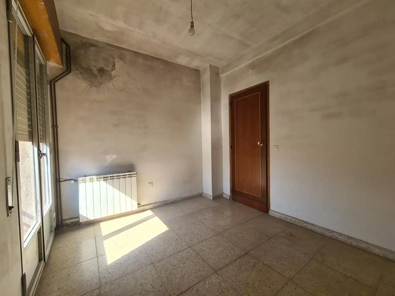 Habitación de Casa adosada en venta en La Adrada  con Balcón