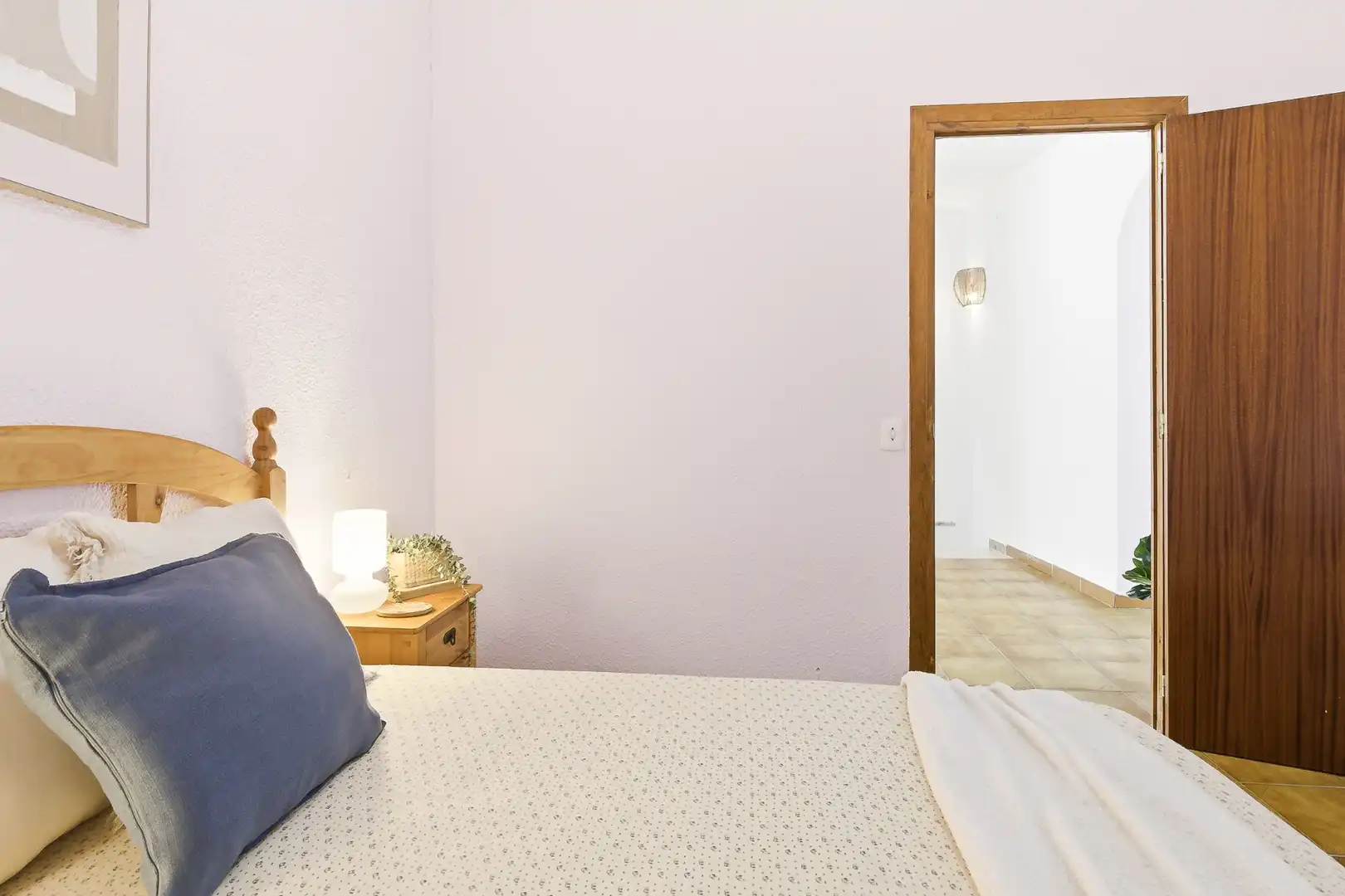 Habitación de Casa adosada en venta en Navajas con Aire acondicionado, Calefacción y Jardín privado