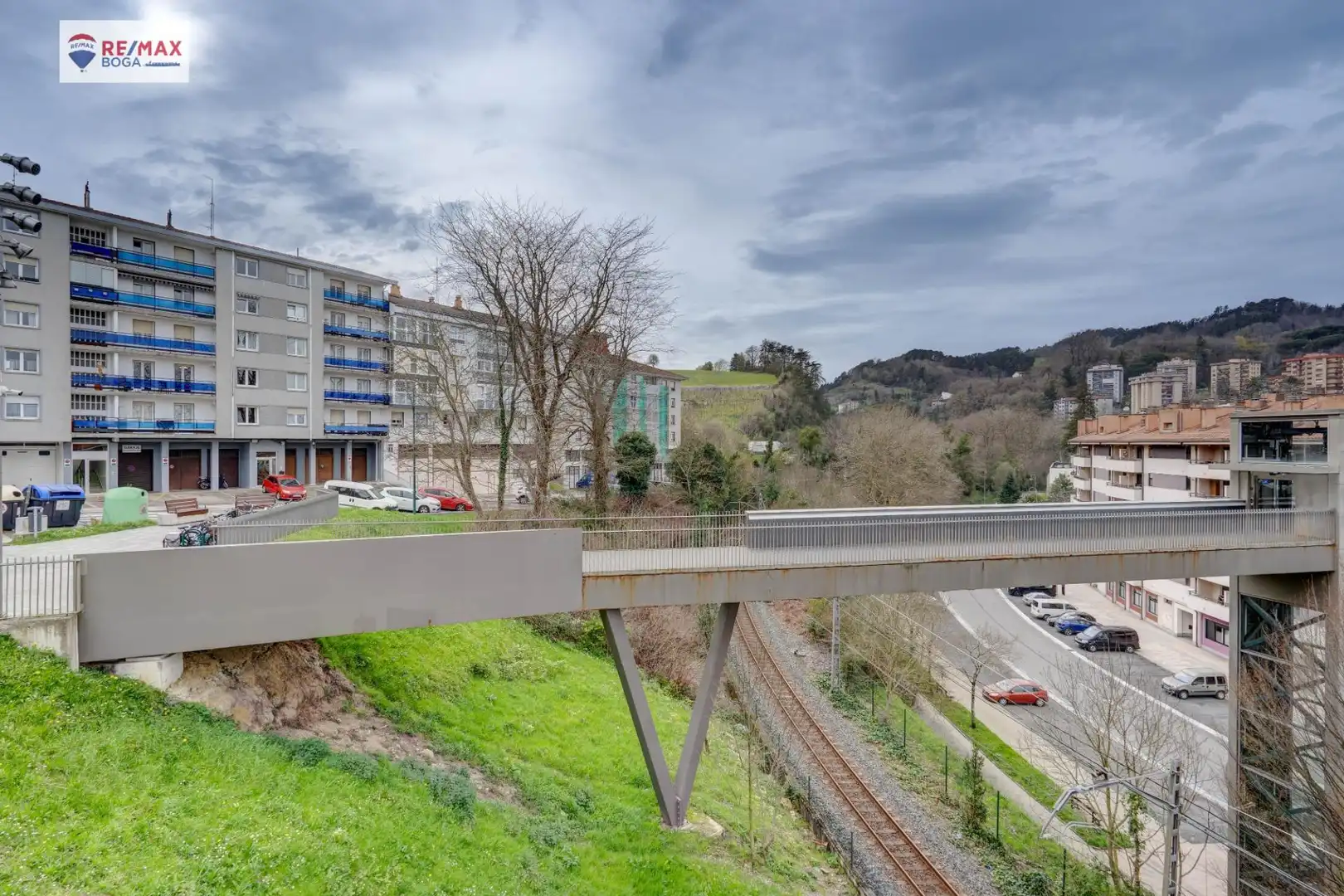 Außenansicht von Wohnung zum Verkauf in Zarautz mit Privatgarten