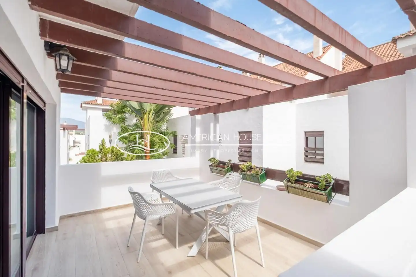 Wohnung mit Pool zum Verkauf in Nueva Andalucía