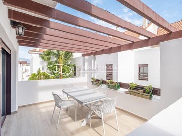 Bajo con piscina en venta en Nueva Andalucía