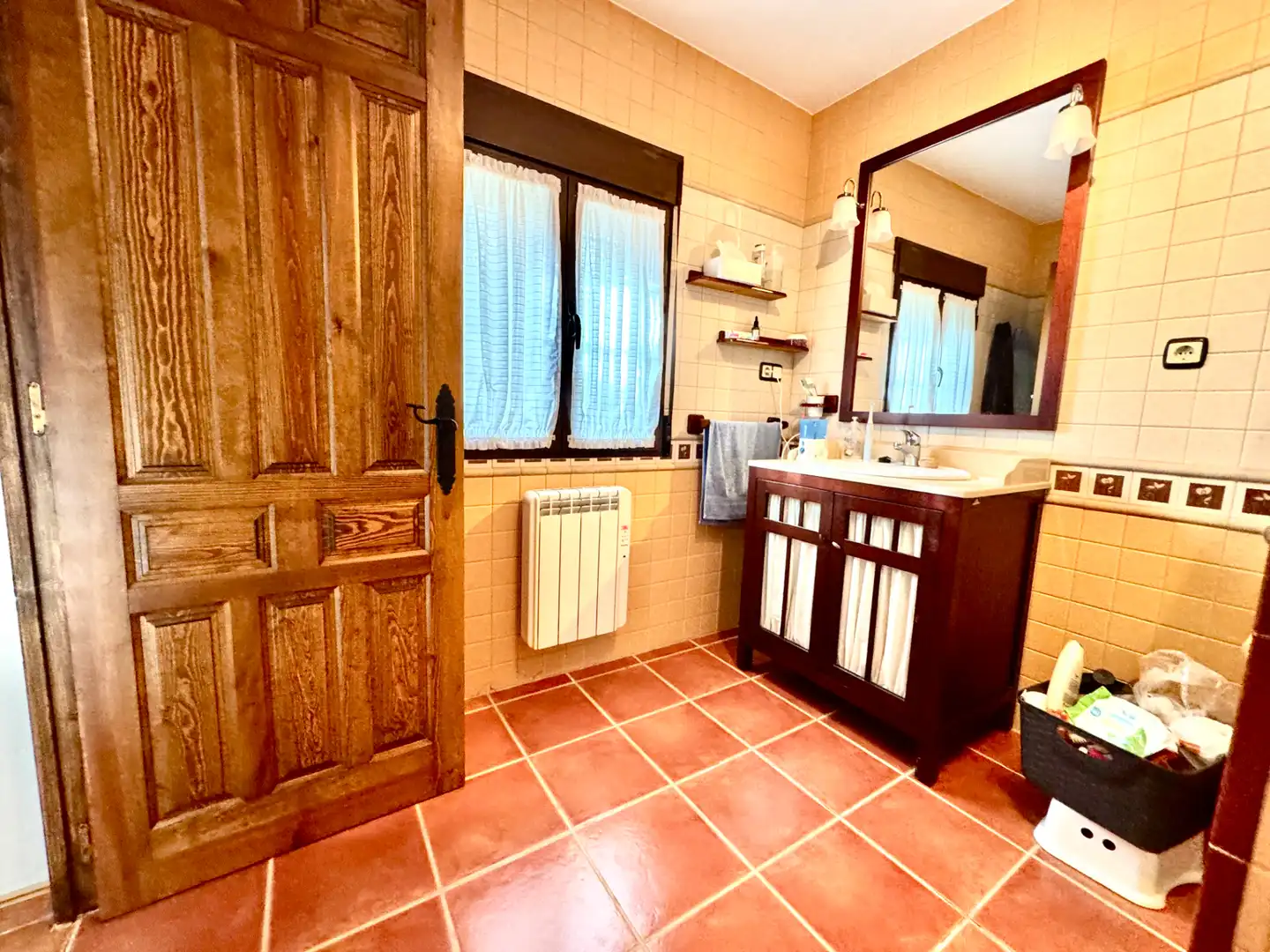 Bathroom of Houses for sale in Alpujarra de la Sierra  with Heating, Private garden and Terrace