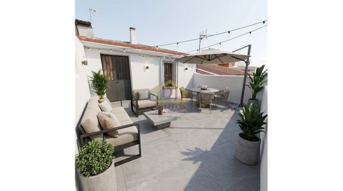 DJSANTOS le ofrece casa totalmente reformada en venta en Las Veguillas con Jardín. a tan solo 20 minutos del centro de Salamanca.