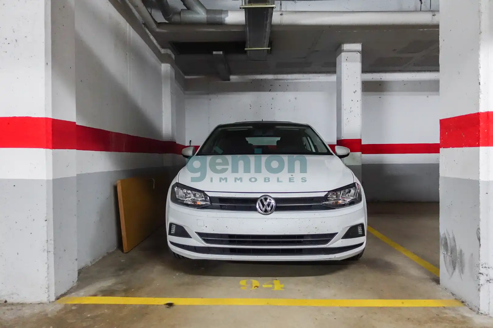 Parking de Piso en venta en Girona con Aire acondicionado, Calefacción y Terraza