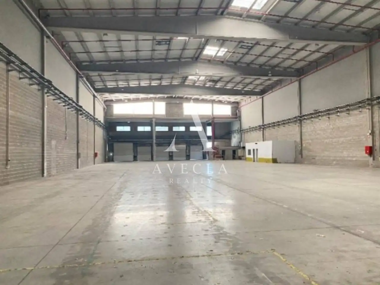 Außenansicht von Fabrikhallen zur Miete in Barcelona