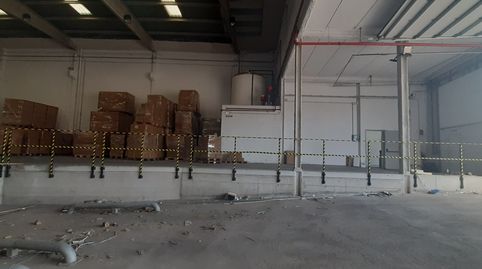 Foto 4 von Fabrikhallen zur Miete in Plaça del País Valencià,, Quart de Poblet, Valencia