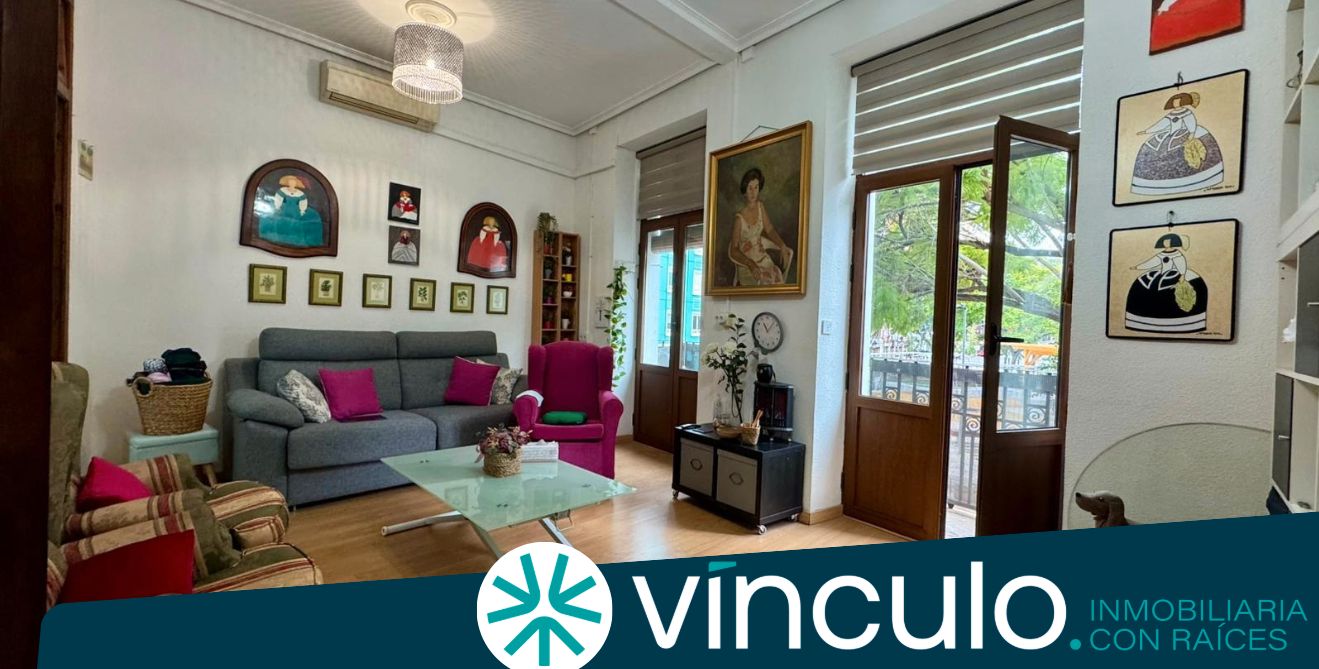 Living room of Flat for sale in Alicante / Alacant  with Air Conditioner, Furnished and Balcony