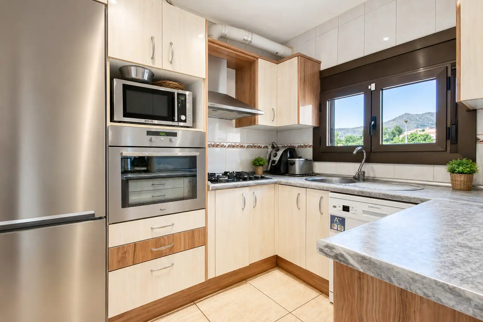 Cocina de Casa o chalet en venta en Roses con Aire acondicionado, Calefacción y Jardín privado