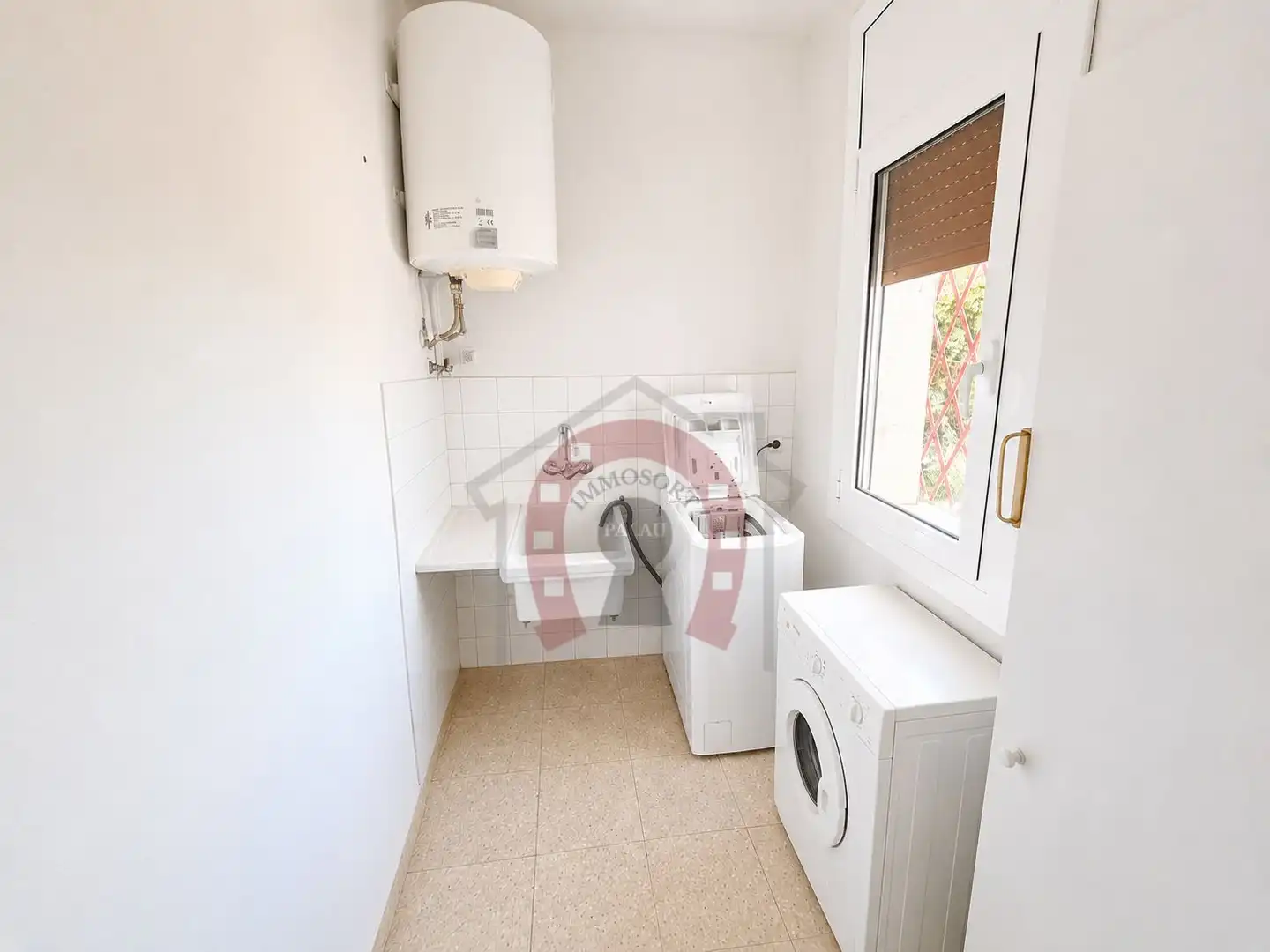 Dormitori de Casa o xalet en venda en Palau-solità i Plegamans amb Jardí privat, Terrassa i Piscina