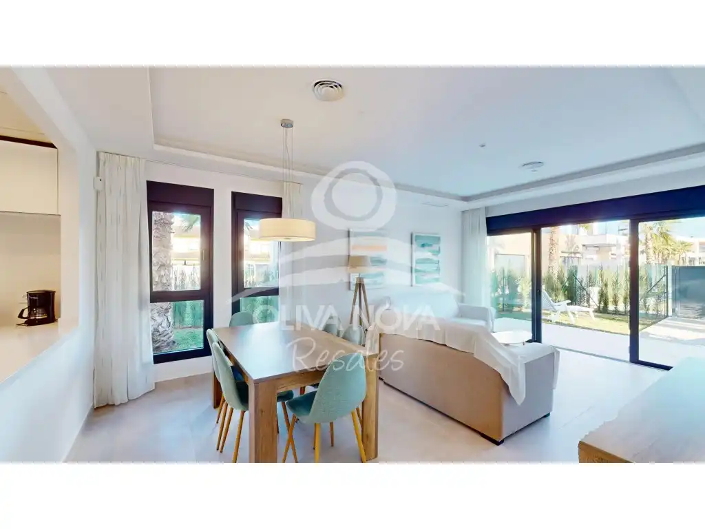 Detached homes for sale in Calle Degas, Oliva Nova