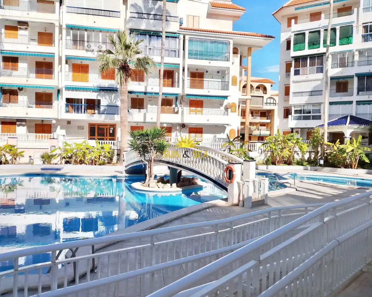 Exterior view of Flat for rent in Torrevieja  with Air Conditioner, Heating and Swimming Pool