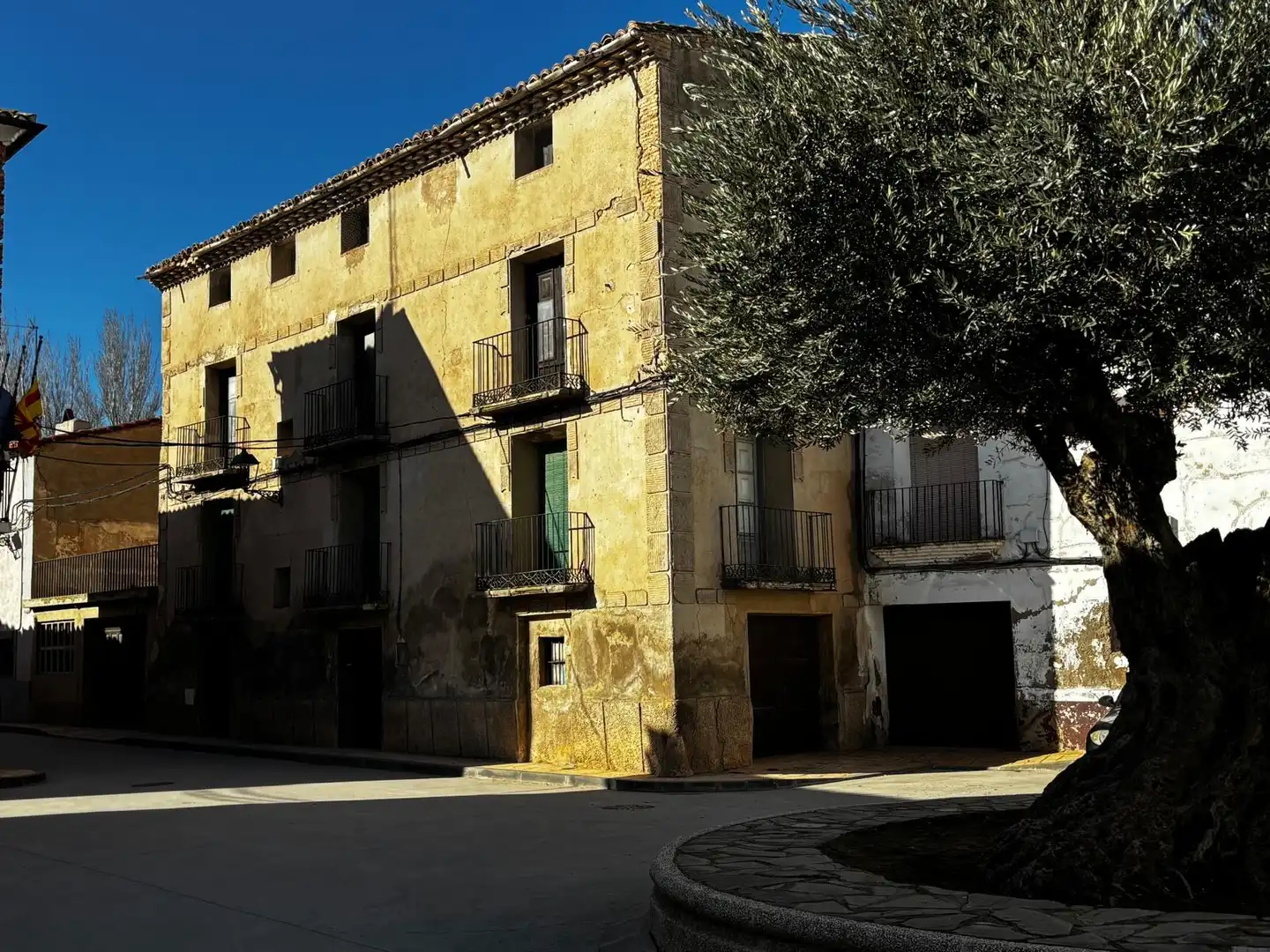 Vista exterior de Casa o xalet en venda en Agón amb Terrassa i Traster