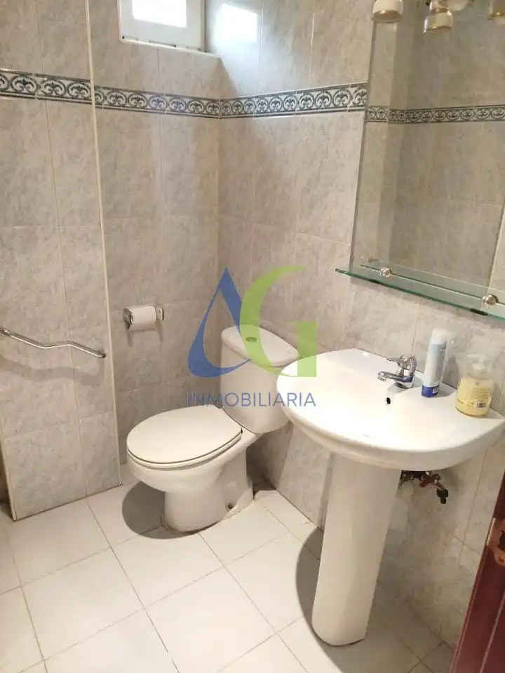 Bathroom of Flat for sale in Villaquilambre  with Heating, Parquet flooring and Terrace