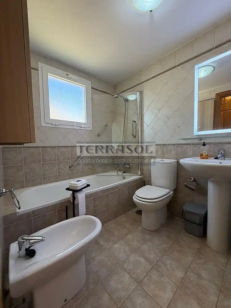 Apartamento con piscina en venta en Caleta de Vélez, imagen 22