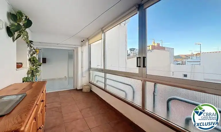 Terrassa de Apartament en venda en Roses amb Calefacció