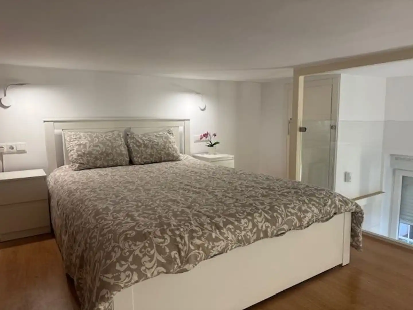 Habitación de Piso de alquiler en Madrid con Calefacción y Alarma