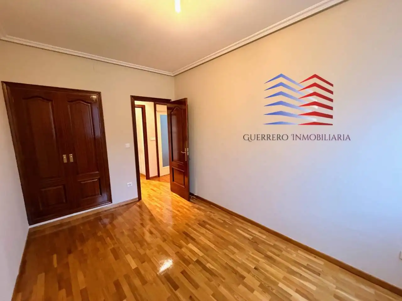 Pis de lloguer en Ourense Capital  amb Calefacció i Parquet