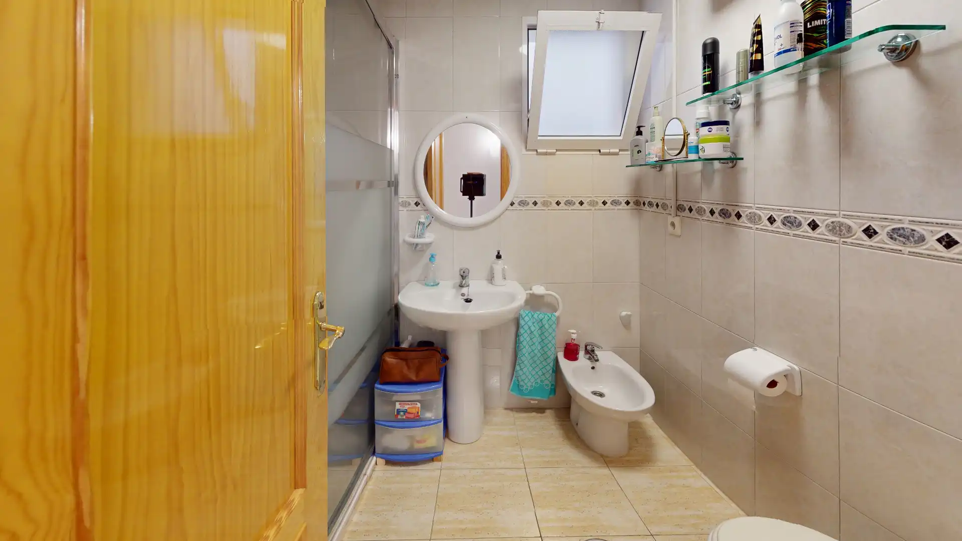 Bany de Pis en venda en Torrevieja amb Aire condicionat, Terrassa i Moblat