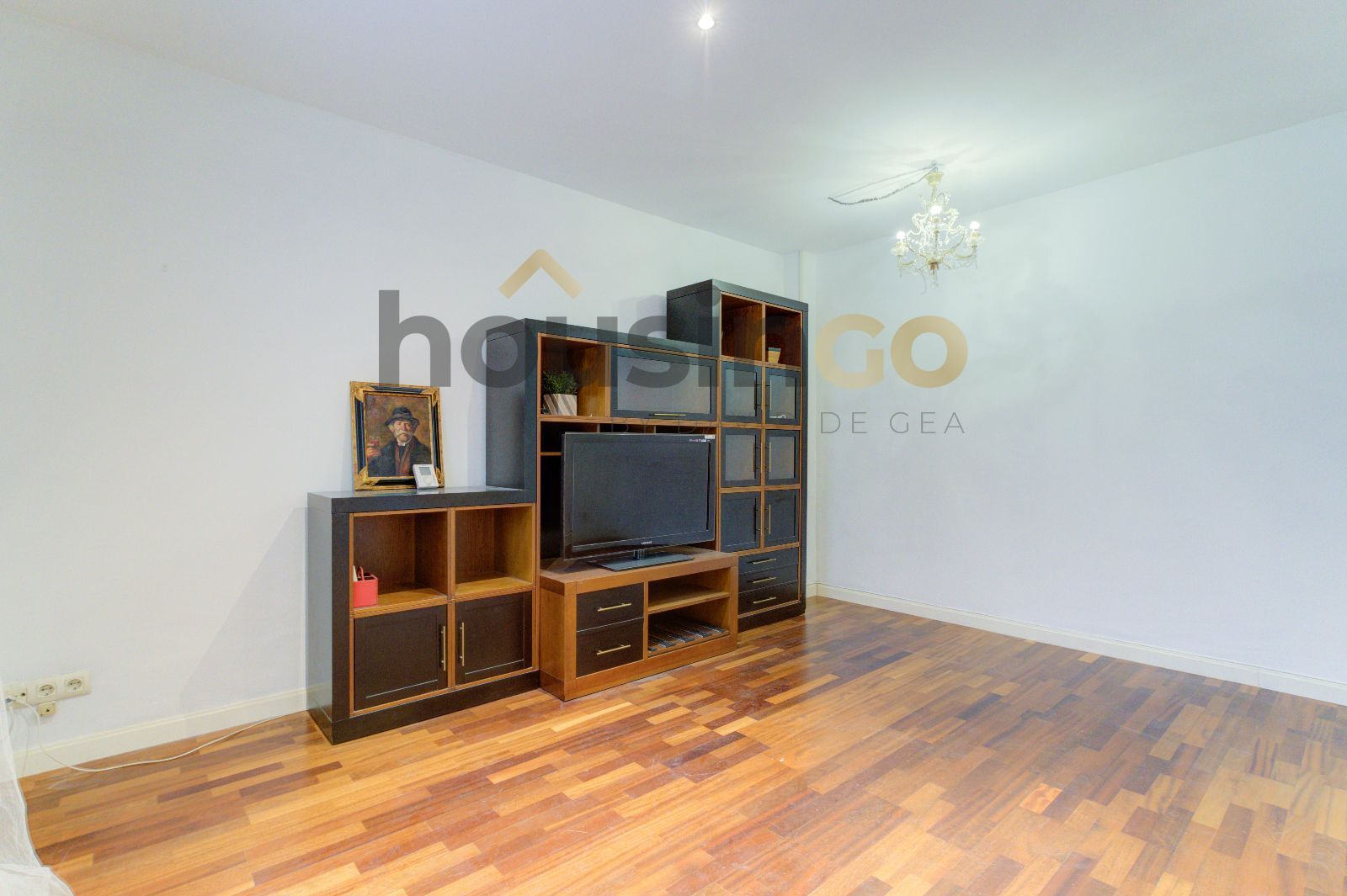 Living room of Flat for sale in  Madrid Capital  with Air Conditioner, Heating and Parquet flooring