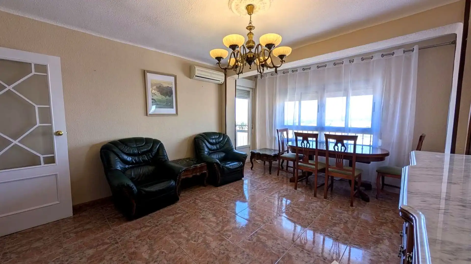 Sala de estar de Piso en venta en Linares con Aire acondicionado, Amueblado y Balcón