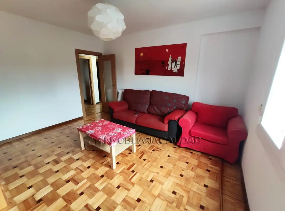 Living room of Flat for rent in Burgos  with Heating, Terrace and Storage room