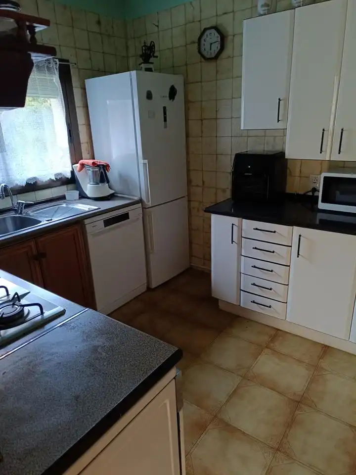 Cuina de Casa o xalet en venda en Zuera amb Jardí privat i Piscina comunitària