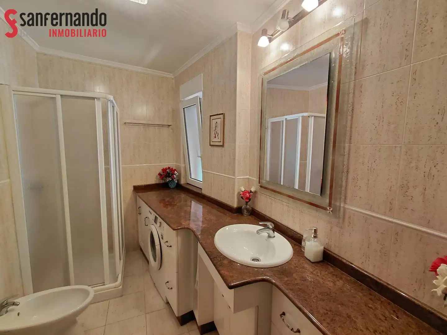 Bathroom of Ground floor for sale in Renedo
