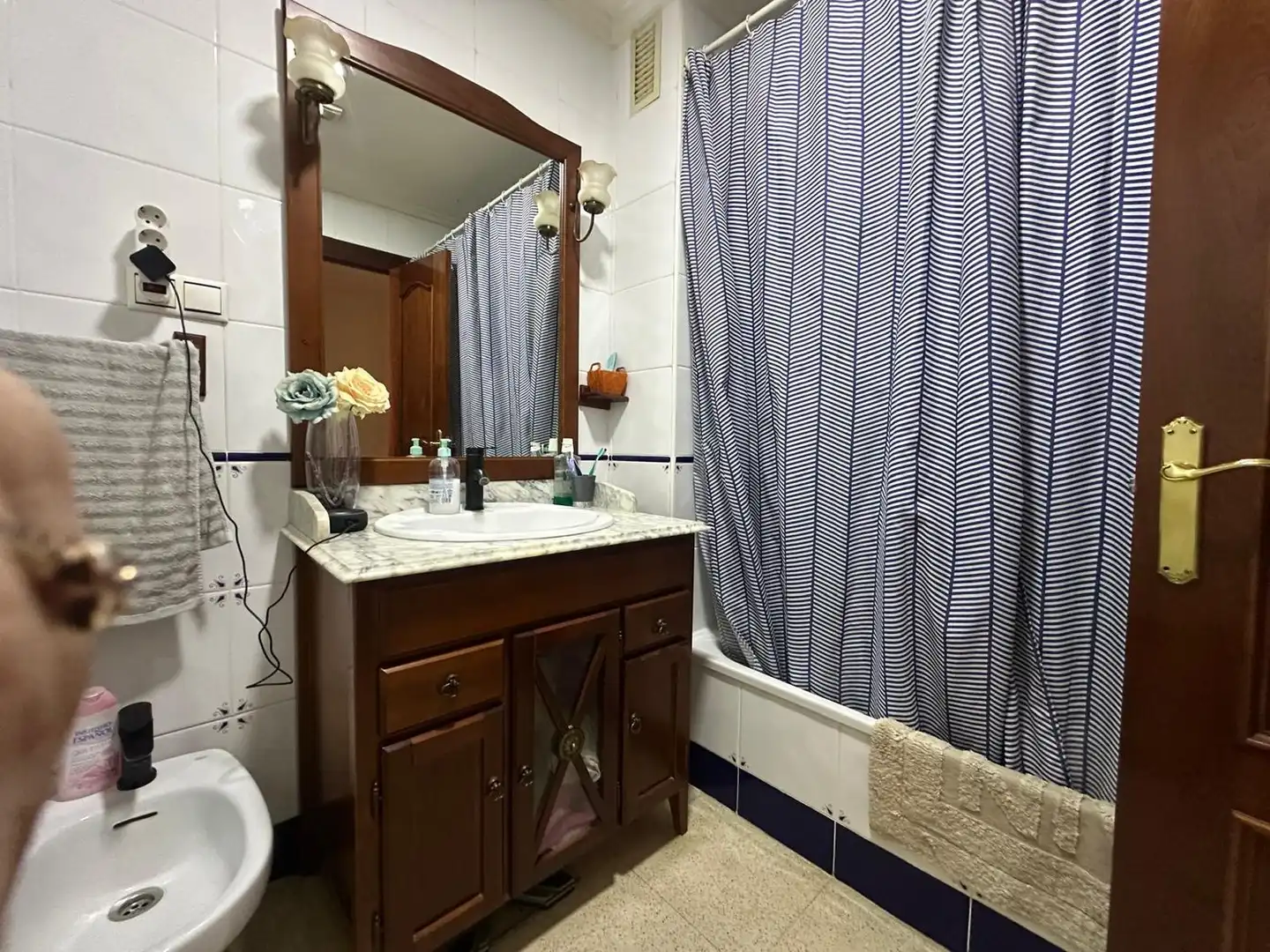 Casa amb jardí en venda a Calle las flores, imagen 44