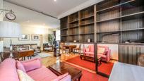 Living room of Flat to rent in  Madrid Capital  with Air Conditioner, Heating and Parquet flooring