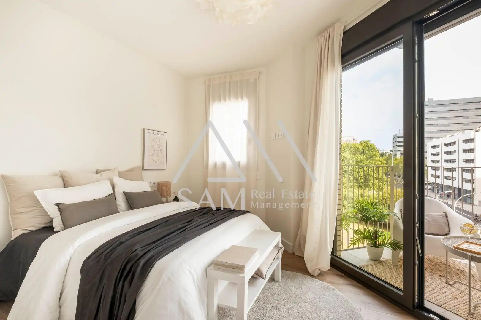 Habitación de Piso en venta en Barcelona con Calefacción, Terraza y Balcón