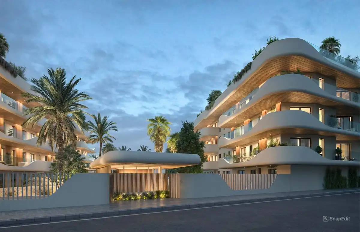 Vista exterior de Apartamento en venta en Marbella con Terraza y Alarma