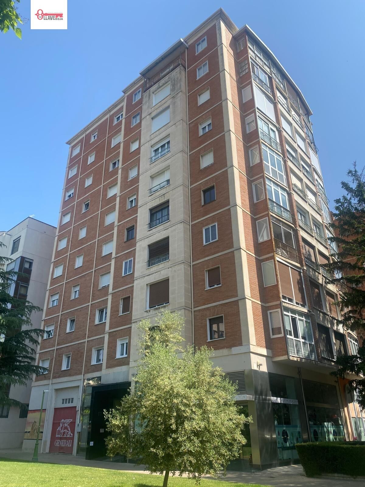 Exterior view of Apartment for sale in Burgos Capital  with Parquet flooring