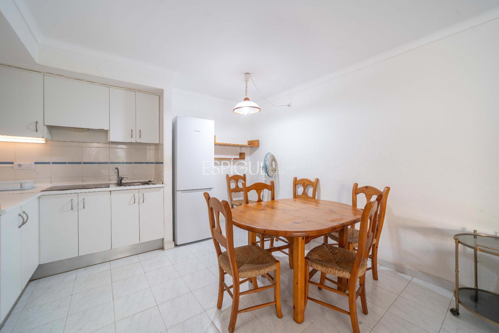 Cuina de Pis en venda en L'Escala amb Aire condicionat, Calefacció i Jardí privat