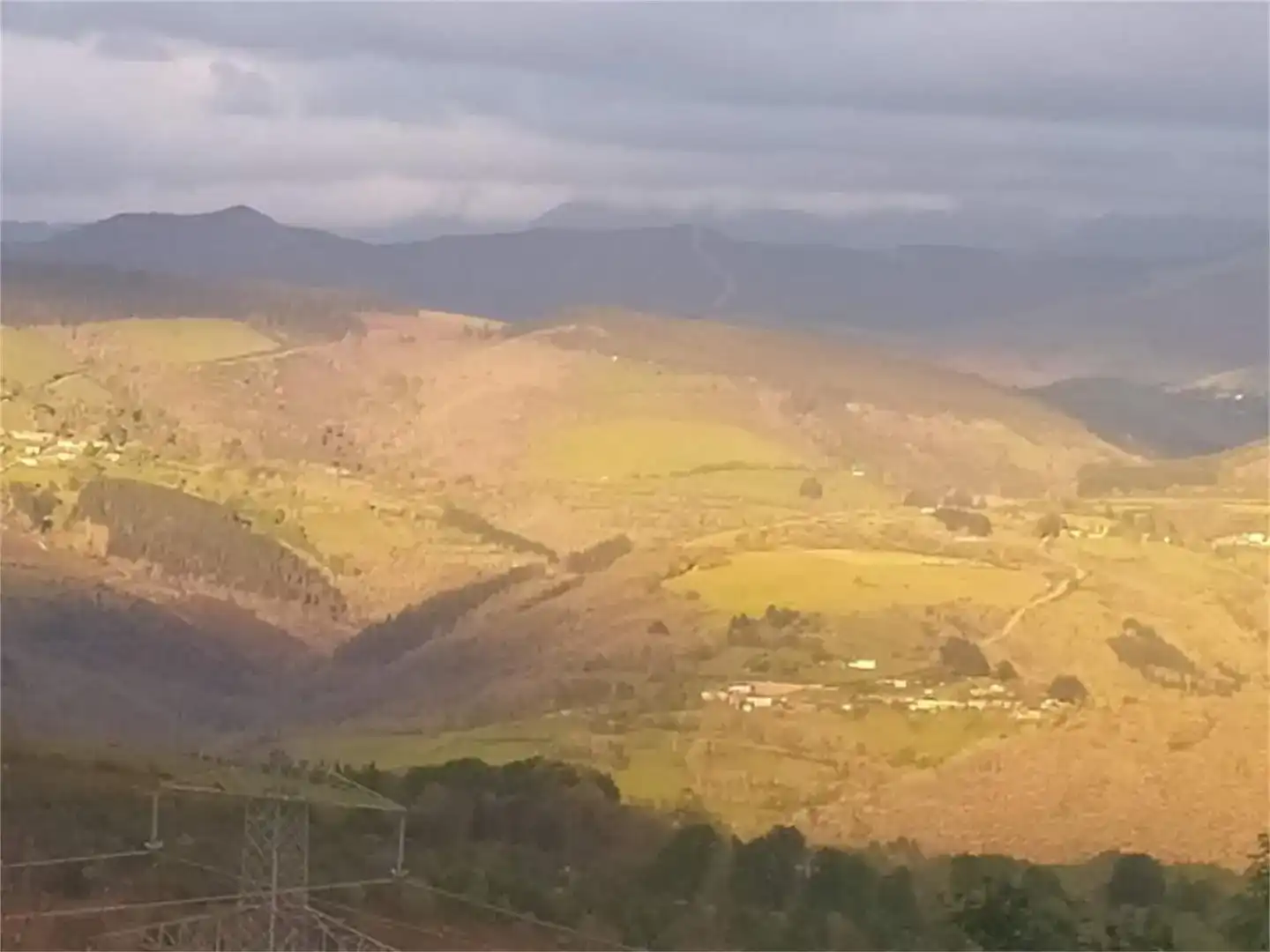 Vista exterior de Finca rústica en venda en Becerreá amb Balcó