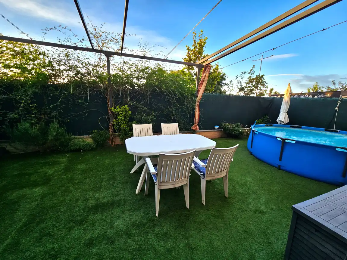 Terraza de Piso en venta en Parla con Aire acondicionado, Calefacción y Jardín privado