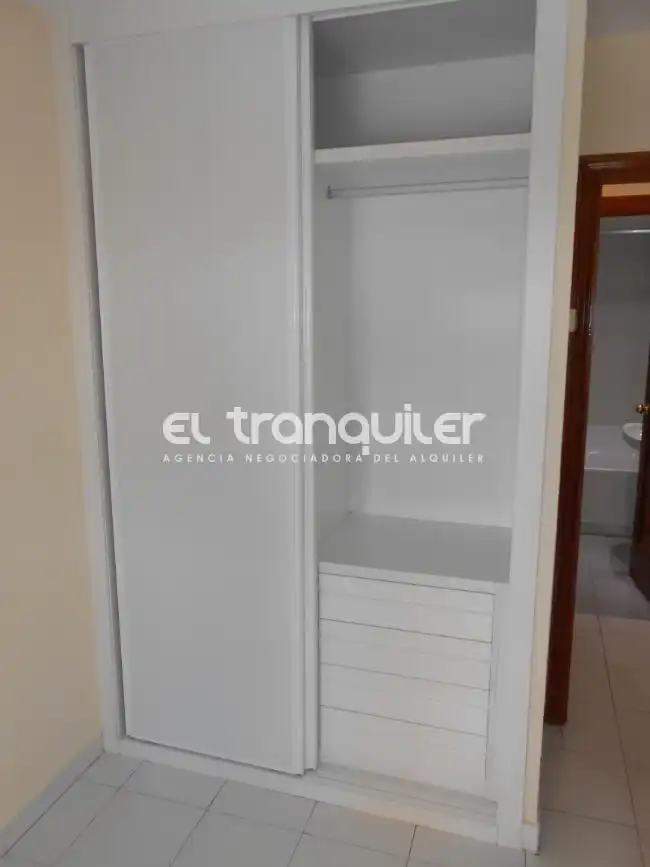 Habitación de Piso de alquiler en Majadahonda con Terraza, Lavadora y Se aceptan mascotas