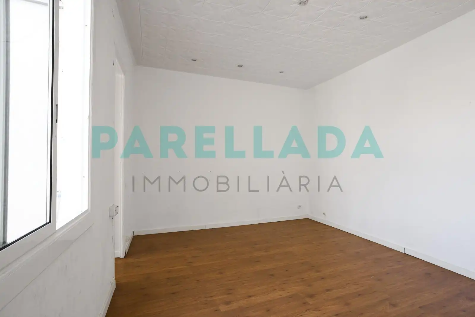 Piso en venta en Badalona con Terraza y Balcón