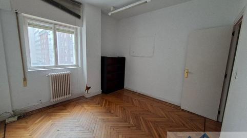 Foto 3 de Oficina en venda a Calderon de la Barca, Castilla - Hermida, Santander